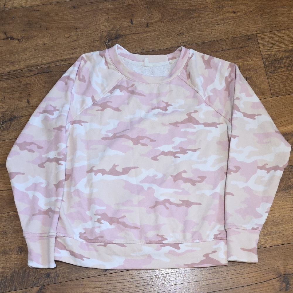 Lou & Grey Pink Camo Crewneck Sweatshirt
